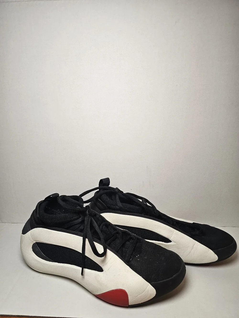 Adidas Harden Vol 8 Pioneer Men's Black and White Athletic Sneakers Size US 10.5